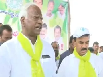 kadiyam srihari responds on MLA sankar naik issue