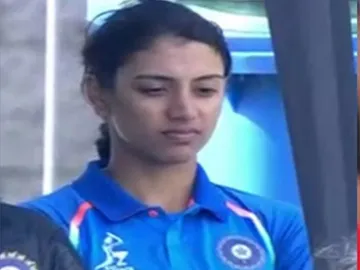 Smriti Mandhana Crying after Dismissal against Australia