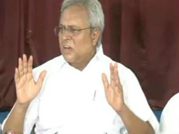 undavalli arun kumar takes on tdp government over polavaram project