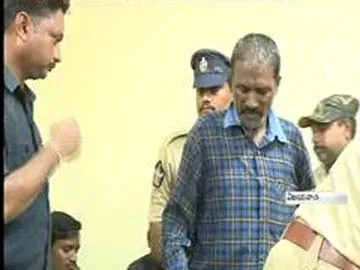 rowdy sheeter arrested in vijayawada