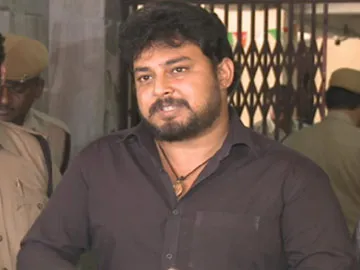 hero tanish appeal to media