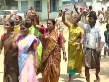 Aqua Food Park agitation at tundurru