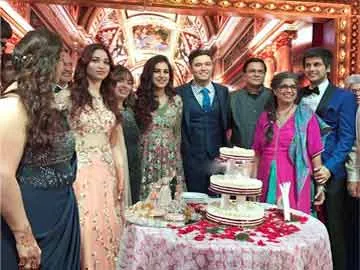 Look So gorgeous at her brother Anand Bhatia's sangeet ceremony