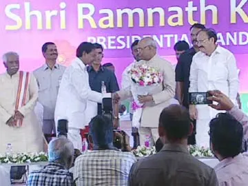 cm kcr arranges lunch for ramnath kovind in jalavihar