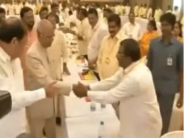 ramnath kovind reached vijayawada