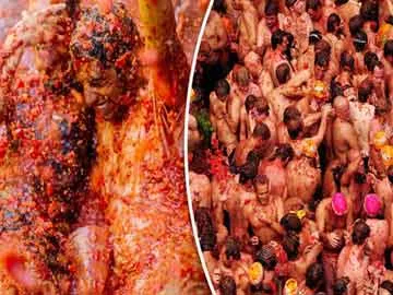 La Tomatina festival: kicks off in Spain