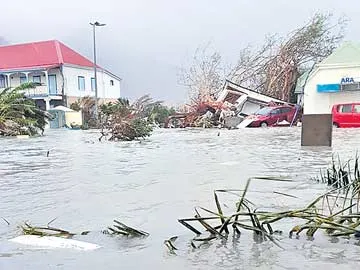Hurricane Irma lashes Caribbean islands; Florida braces for hit