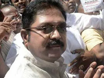 TN Speaker sent Third Time Notices to Dinakaran Faction