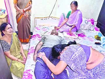 Realtor suicide in bhongir