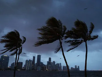 tornadoes lash Florida