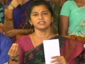Corporator Jayasri Alleges High-Handedness By MLA Gangula Kamalakar