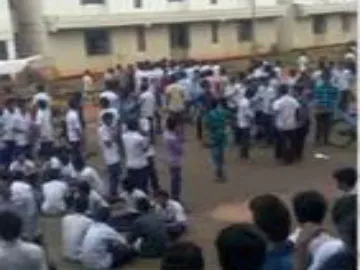 idupulapaya students protest poor food quality