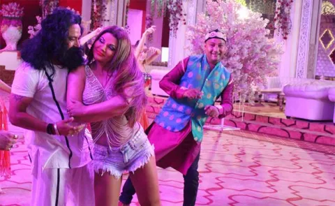 Rakhi Sawant contraversial Comments on Honeypreet