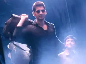 Mahesh Babu Fans Celebrations in Vizag Spyder Theatres