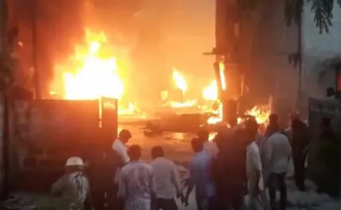 fire accident kondapalli industrial development area
