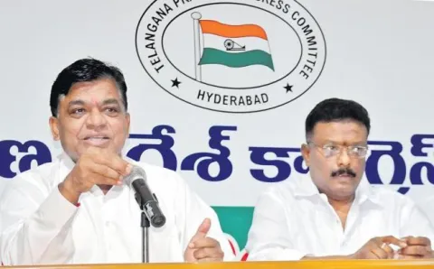 Dasoju Sravan takes on CM KCR