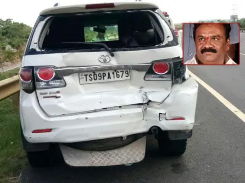 minister Talasani car met with an accident, MLA wounded