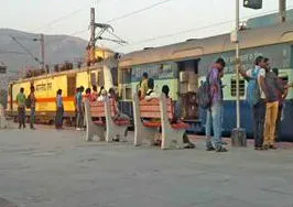 Huge Robbery In Godavari Express