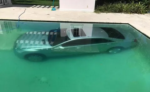 I Dumped Her She Dumped My Car : Gentile