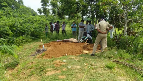 Husband Killed Wife in Anantapur