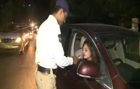 Caught on Drink Driving Test, Inebriated Woman Argues with Police