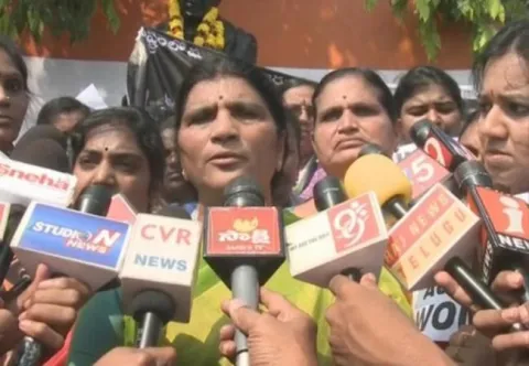 Lakshmi Parvathi Slams Chandrababu