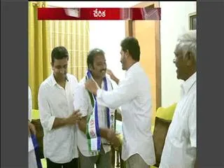 congress leader pjr sudhakar babu joins ysrcp
