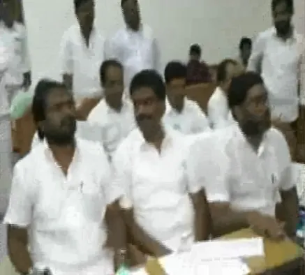 Clashes Between MP Jupalli Vs MLA Srinivas Goud