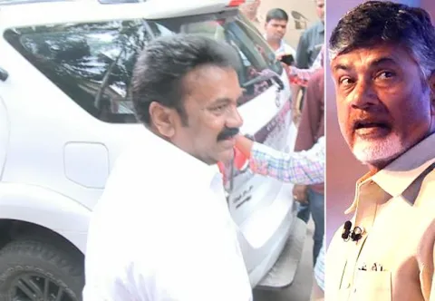 TS minister Talasani appears at Chandrababu's Hyderabad house