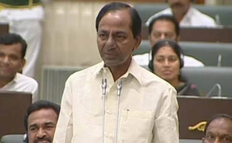 YSR credited with Free power scheme, says KCR