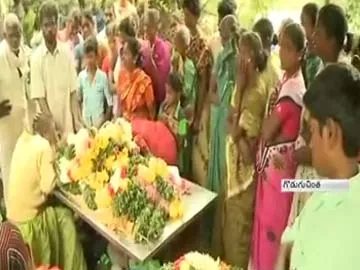 chittoor: children died while playing in cradle - Sakshi
