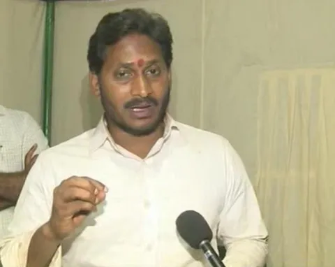 YS Jagan Response over boat accident in the Krishna river - Sakshi