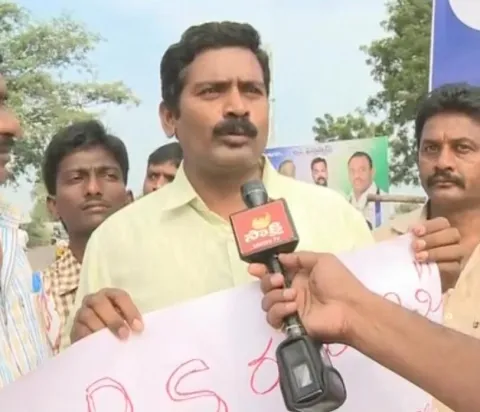 Teachers Support For YS Jagan In Chagalamarri - Sakshi