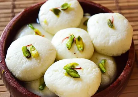 West Bengal Wins Bragging Rights as It Gets GI Tag for Rosogolla - Sakshi