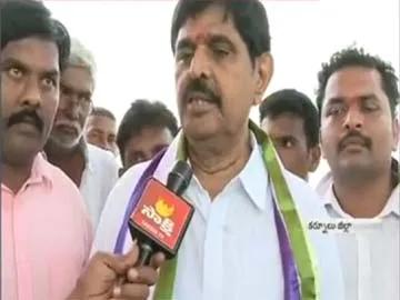 PrajaSankalpaYatra ys jagan padayatra ramireddy tdp - Sakshi