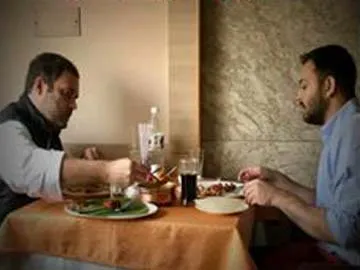 rahul gandhi lunch with tejashwi yadav - Sakshi