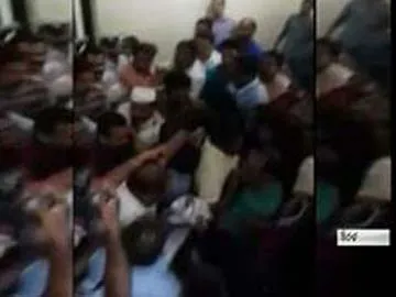 clash between BJP and CPM in Kerala - Sakshi