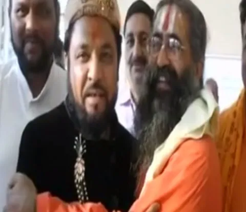New twist In Ayodhya dispute - Sakshi