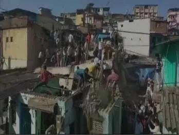 building collapsed in Mumbai - Sakshi