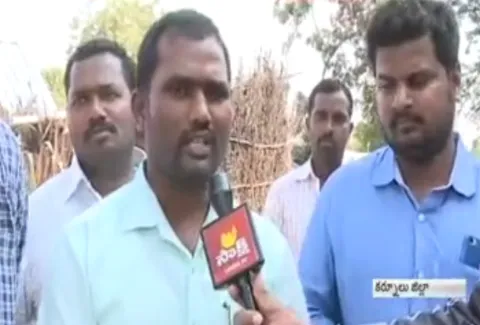 Model School Teachers meet YS Jagan - Sakshi