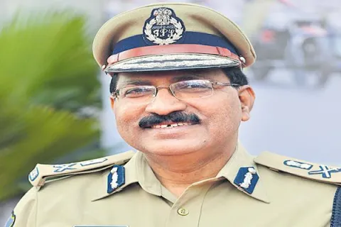 Mahender reddy as incharge DGP - Sakshi