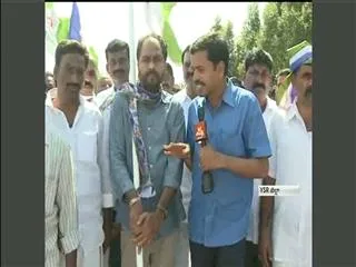 Ysrcp america convenor Rathnakar participated in PrajasankapaYatra - Sakshi