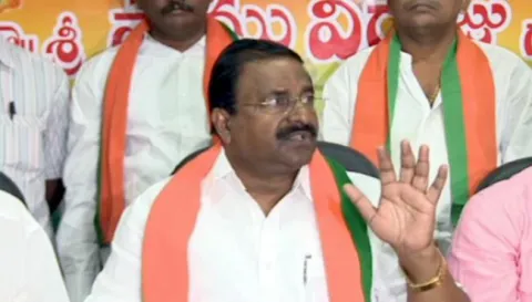 MLC Somu Veerraju on Polavaram Issue - Sakshi