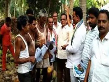YSRCP Rachabanda, Pallenidra in West Godavari district - Sakshi