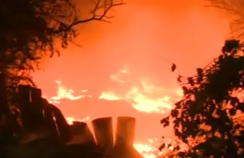 Fire Accident At Bairamalguda in Hyderabad - Sakshi