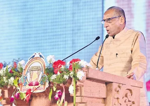 world Telugu conference closing ceremony: Governor Narasimhan speech - Sakshi