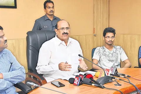 Shock to Fatima Students - Sakshi