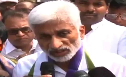 Vijaysai Reddy Visits Dalit Family, Demands Probe - Sakshi
