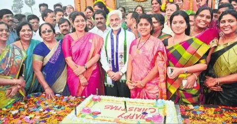 YSRCP  Christmas celebrations in vizag - Sakshi