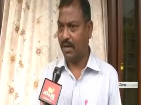vizag person had different - Sakshi